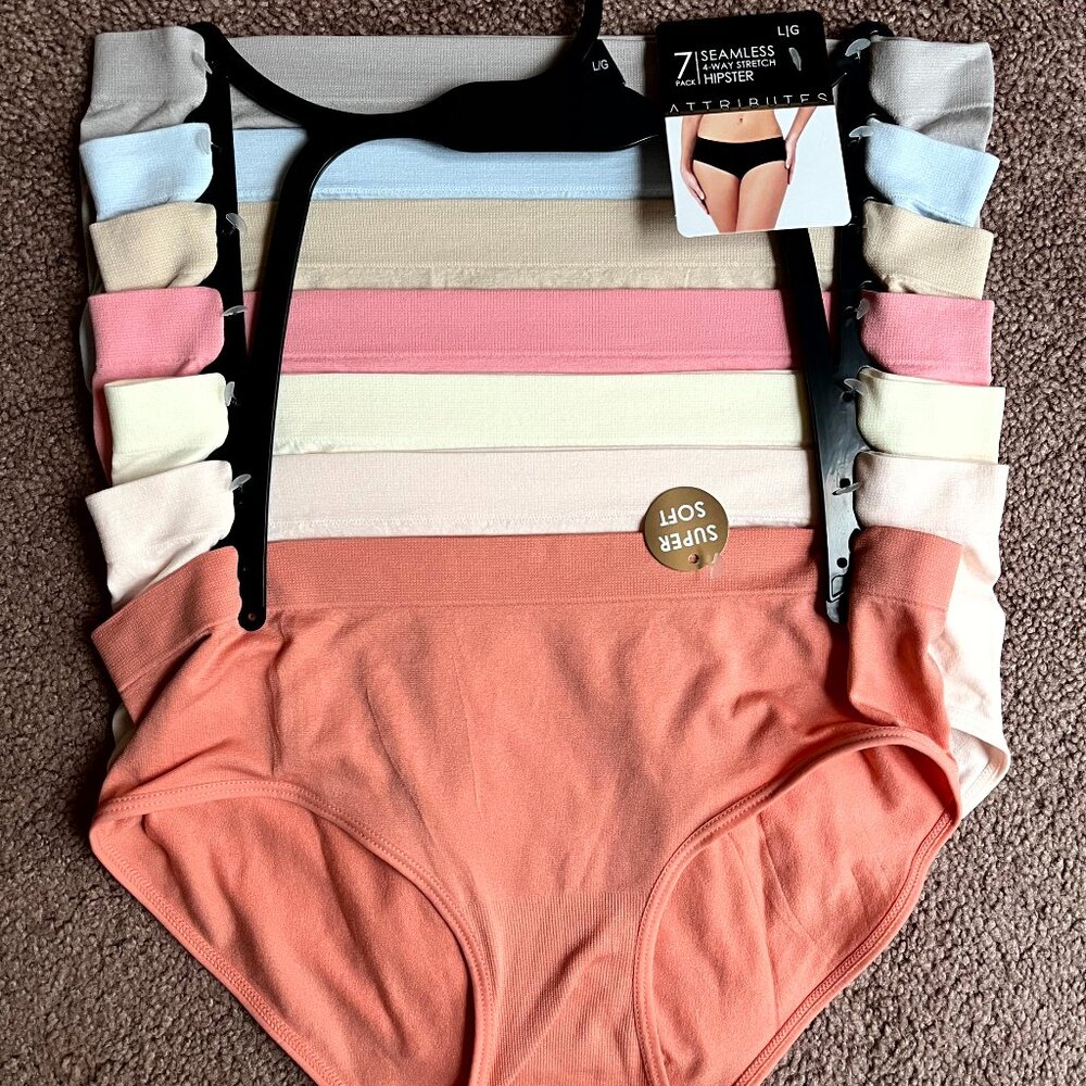 SOLD: 7 pack - Soft Seamless Hipster Underwear Size Large